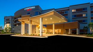 Courtyard Columbus