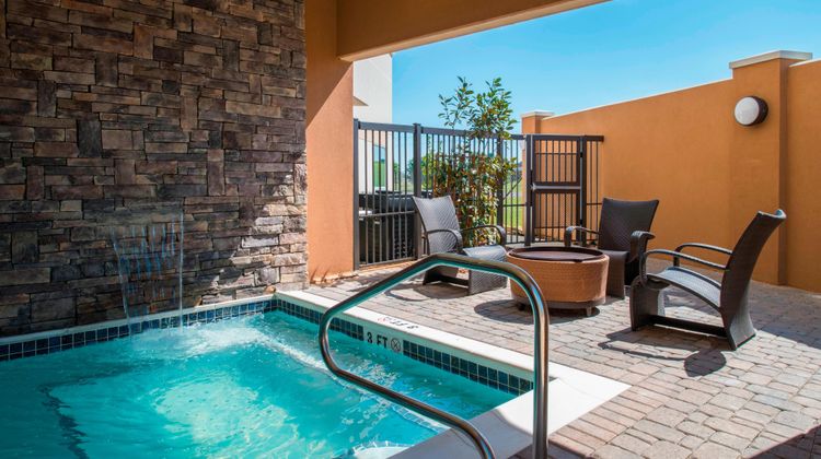 Courtyard Columbus Pool