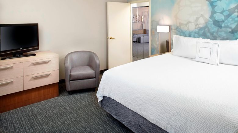 <b>Courtyard Lansing Suite</b>. Images powered by <a href="https://www.leonardoworldwide.com/" title="Leonardo Worldwide" target="_blank">Leonardo</a>.