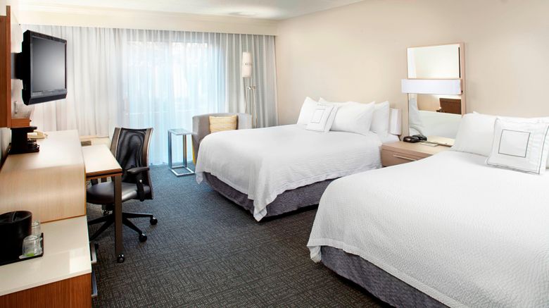 <b>Courtyard Lansing Room</b>. Images powered by <a href="https://www.leonardoworldwide.com/" title="Leonardo Worldwide" target="_blank">Leonardo</a>.