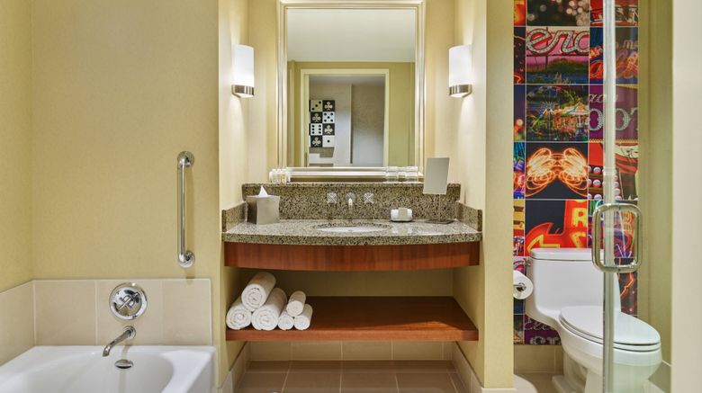 <b>Renaissance Las Vegas Hotel Room</b>. Images powered by <a href="https://www.leonardoworldwide.com/" title="Leonardo Worldwide" target="_blank">Leonardo</a>.