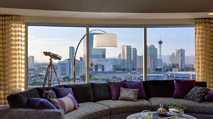 Renaissance Las Vegas Hotel Suite