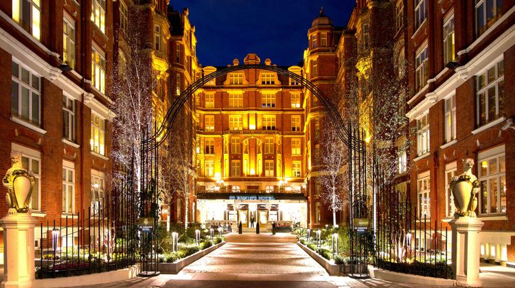 St. Ermin's Hotel, Autograph Collection Exterior