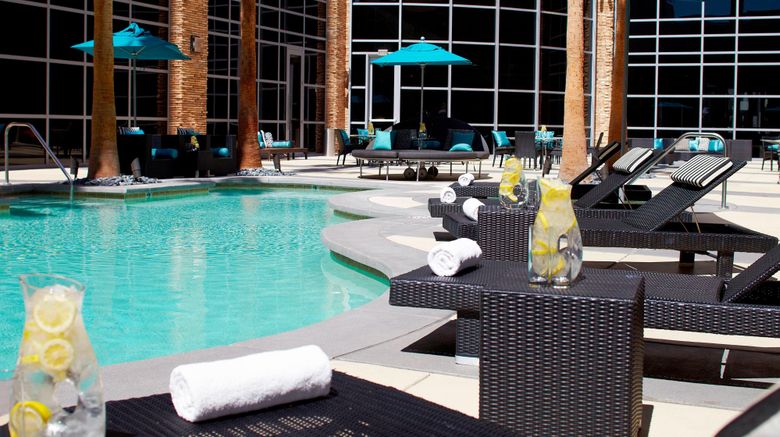 <b>Renaissance Las Vegas Hotel Pool</b>. Images powered by <a href="https://www.leonardoworldwide.com/" title="Leonardo Worldwide" target="_blank">Leonardo</a>.