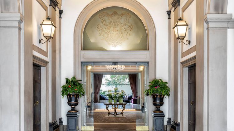 Sina Villa Medici, Autograph Collection Lobby