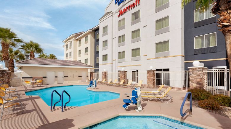 <b>Fairfield Inn & Suites Stadium Area Pool</b>. Images powered by <a href="https://www.leonardoworldwide.com/" title="Leonardo Worldwide" target="_blank">Leonardo</a>.