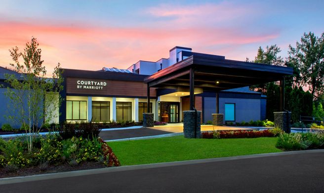 Courtyard by Marriott Rye Exterior