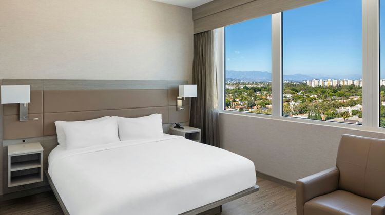 AC Hotel Beverly Hills Room