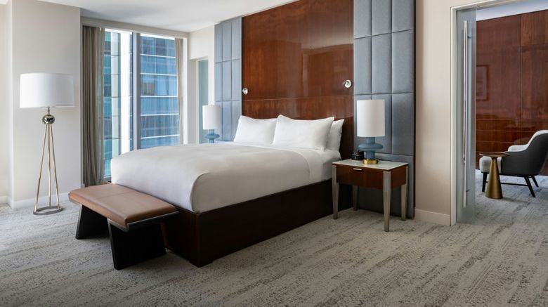 <b>JW Marriott Marquis Miami Suite</b>. Images powered by <a href="https://www.leonardoworldwide.com/" title="Leonardo Worldwide" target="_blank">Leonardo</a>.