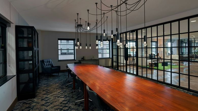 <b>Renaissance Saint Elm Dallas Downtown Meeting</b>. Images powered by <a href="https://www.leonardoworldwide.com/" title="Leonardo Worldwide" target="_blank">Leonardo</a>.