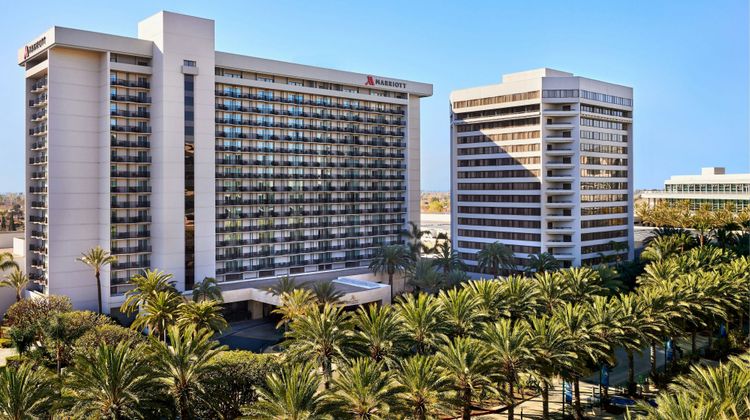 Anaheim Marriott Exterior