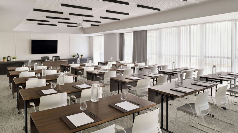 <b>Courtyard World Trade Centre Dubai Meeting</b>. Images powered by <a href="https://www.leonardoworldwide.com/" title="Leonardo Worldwide" target="_blank">Leonardo</a>.