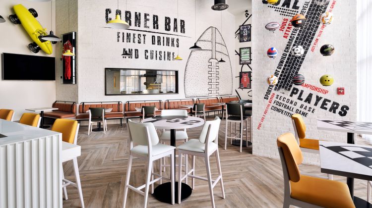 Courtyard World Trade Centre Dubai Restaurant