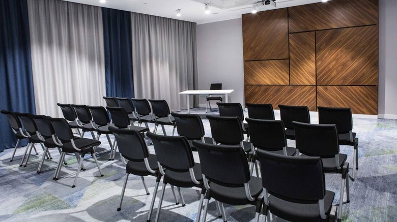 <b>Courtyard Katowice City Center Meeting</b>. Images powered by <a href="https://www.leonardoworldwide.com/" title="Leonardo Worldwide" target="_blank">Leonardo</a>.
