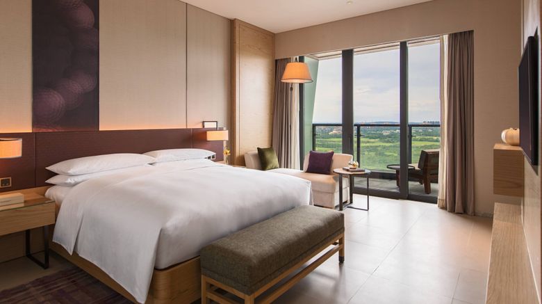 <b>Renaissance Haikou Hotel Room</b>. Images powered by <a href="https://www.leonardoworldwide.com/" title="Leonardo Worldwide" target="_blank">Leonardo</a>.