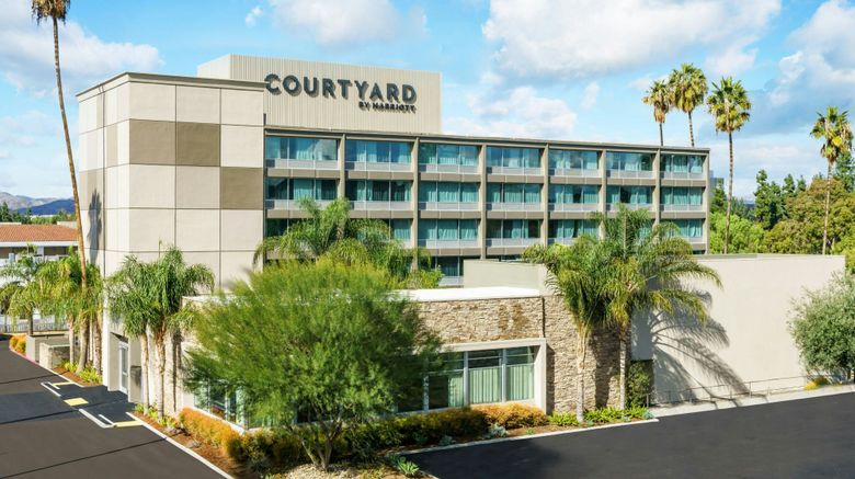 Courtyard Los Angeles Woodland Hills Exterior. Images powered by <a href="https://www.leonardoworldwide.com" target="_blank" rel="noopener">Leonardo</a>.