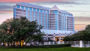 Renaissance Dallas North Hotel