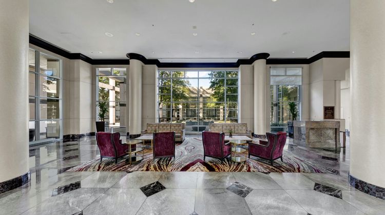 Renaissance Dallas North Hotel Lobby