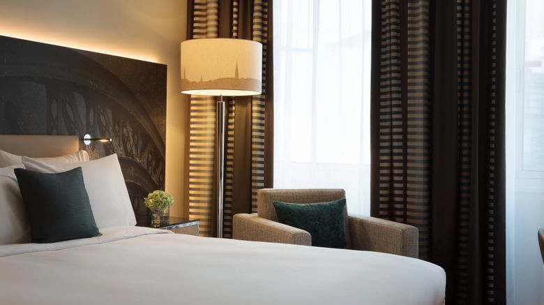 <b>Renaissance Hamburg Hotel Room</b>. Images powered by <a href="https://www.leonardoworldwide.com/" title="Leonardo Worldwide" target="_blank">Leonardo</a>.