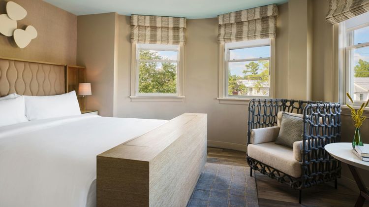 Renaissance Historic Downtown Hotel Suite