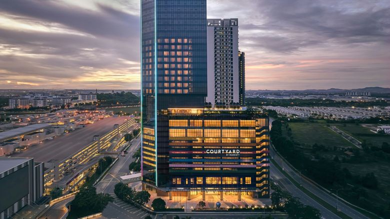 <b>Courtyard by Marriott Setia Alam Exterior</b>. Images powered by <a href="https://www.leonardoworldwide.com/" title="Leonardo Worldwide" target="_blank">Leonardo</a>.