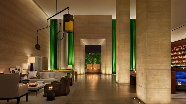 <b>The West Hollywood EDITION Lobby</b>. Images powered by <a href="https://www.leonardoworldwide.com/" title="Leonardo Worldwide" target="_blank">Leonardo</a>.