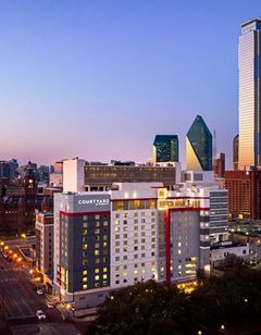 Courtyard Dallas Downtown/Reunion Dist