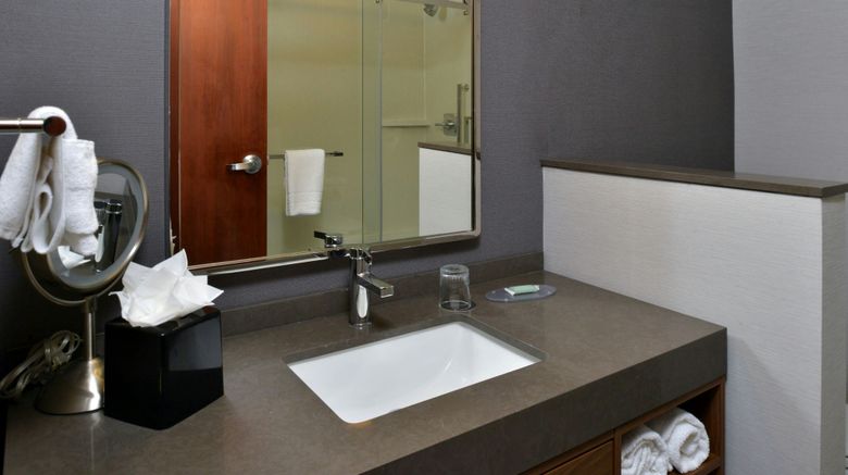 <b>Courtyard by Marriott Harrisburg Hershey Room</b>. Images powered by <a href="https://www.leonardoworldwide.com/" title="Leonardo Worldwide" target="_blank">Leonardo</a>.