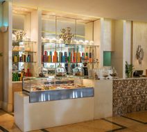 Al Habtoor Grand Resort, Autograph Coll Lobby