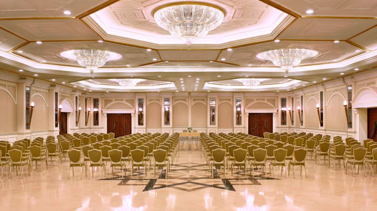 Al Habtoor Grand Resort, Autograph Coll Meeting