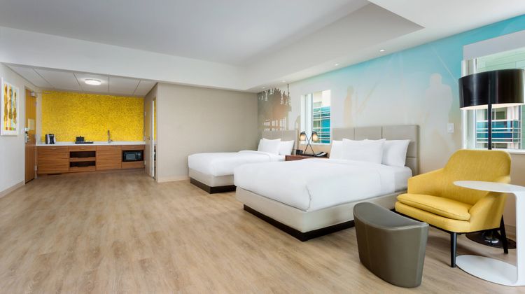 Courtyard Santa Monica Suite