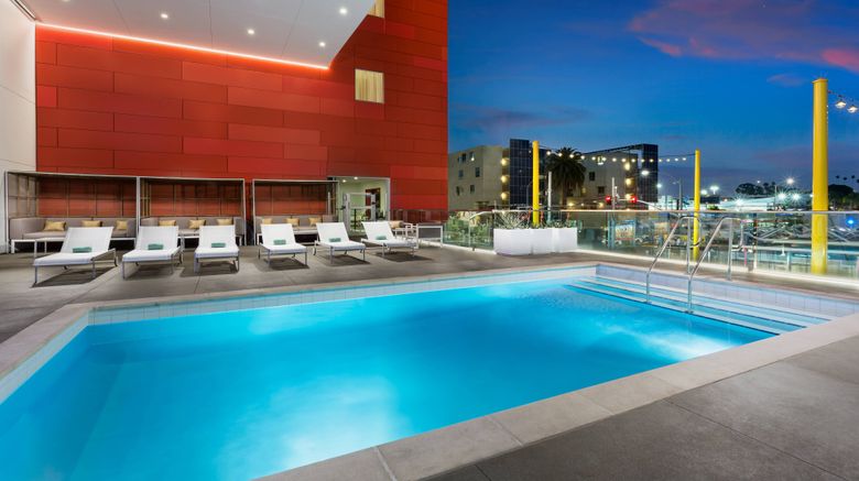 <b>Courtyard Santa Monica Pool</b>. Images powered by <a href="https://www.leonardoworldwide.com/" title="Leonardo Worldwide" target="_blank">Leonardo</a>.
