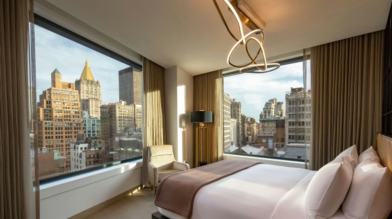 <b>The Ritz-Carlton New York, NoMad Suite</b>. Images powered by <a href="https://www.leonardoworldwide.com/" title="Leonardo Worldwide" target="_blank">Leonardo</a>.