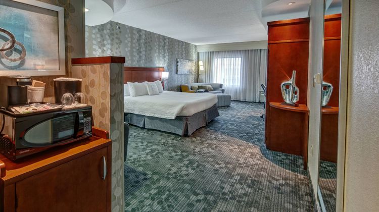 Courtyard Lima Room