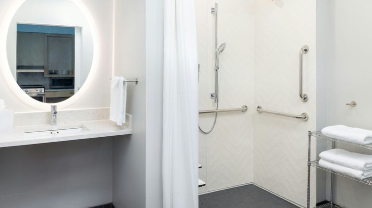 TownePlace Suites Monrovia Room