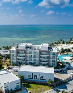 Alaia Belize, Autograph Collection