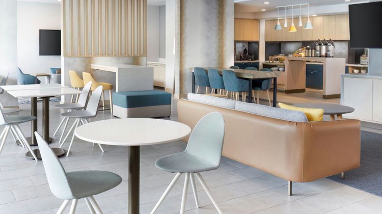TownePlace Suites Monrovia Restaurant