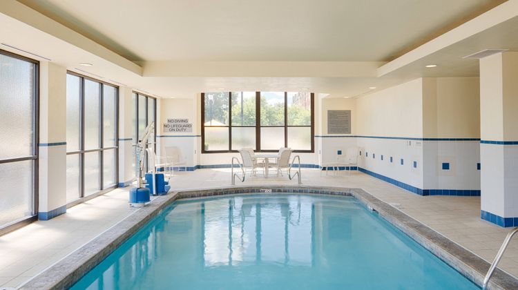 Courtyard Springfield Downtown Pool