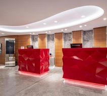 Renaissance Paris Republique Hotel Lobby