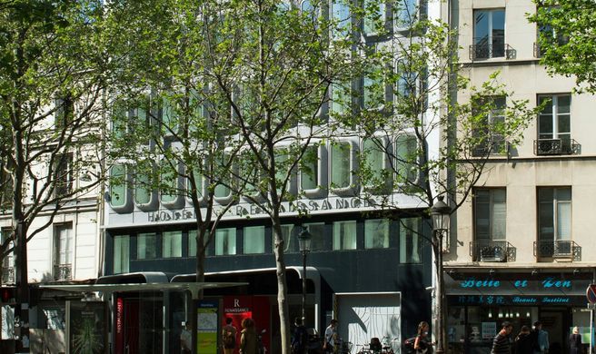 Renaissance Paris Republique Hotel Exterior