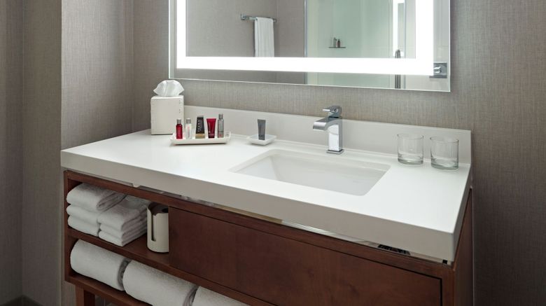 <b>Marriott at the University of Dayton Room</b>. Images powered by <a href="https://www.leonardoworldwide.com/" title="Leonardo Worldwide" target="_blank">Leonardo</a>.