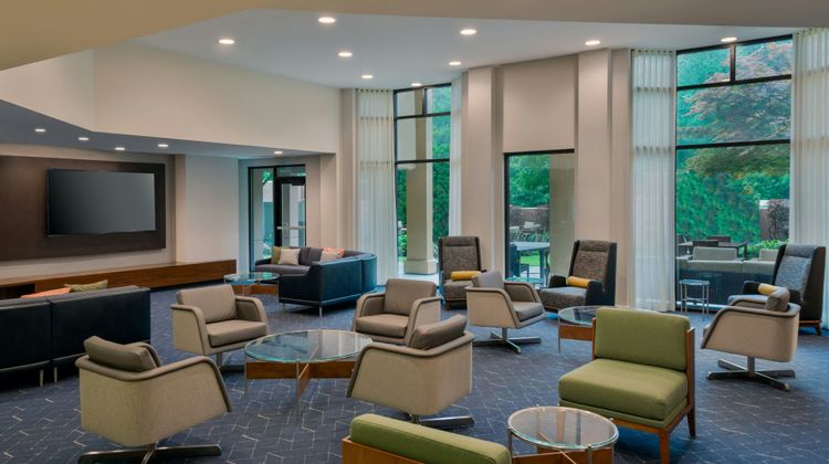 Courtyard Danbury Lobby