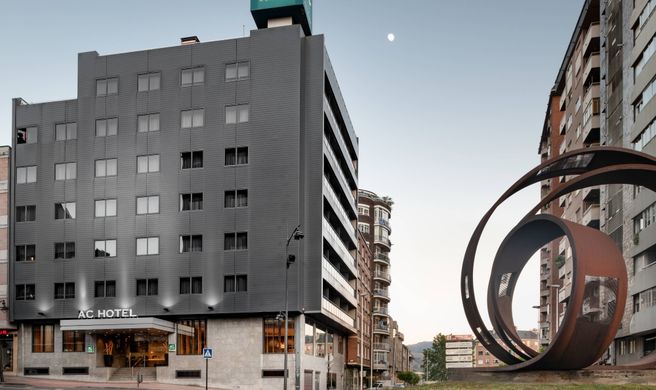 AC Hotel Ponferrada Exterior