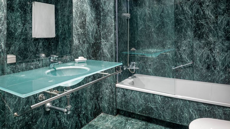 <b>AC Hotel Ponferrada Room</b>. Images powered by <a href="https://www.leonardoworldwide.com/" title="Leonardo Worldwide" target="_blank">Leonardo</a>.