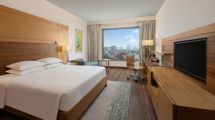 Courtyard by Marriott Gurugram Downtown Room