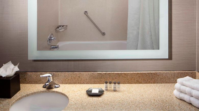 <b>Sheraton Bucks County Hotel Room</b>. Images powered by <a href="https://www.leonardoworldwide.com/" title="Leonardo Worldwide" target="_blank">Leonardo</a>.