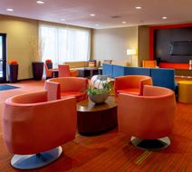 Courtyard by Marriott Lexington Airport Lobby
