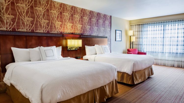 Courtyard by Marriott Lexington Airport Room