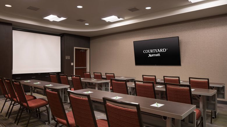 <b>Courtyard By Marriott Glenwood Springs Meeting</b>. Images powered by <a href="https://www.leonardoworldwide.com/" title="Leonardo Worldwide" target="_blank">Leonardo</a>.