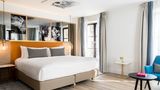 <b>Renaissance Paris Vendome Hotel Suite</b>. Images powered by <a href="https://www.leonardoworldwide.com/" title="Leonardo Worldwide" target="_blank">Leonardo</a>.